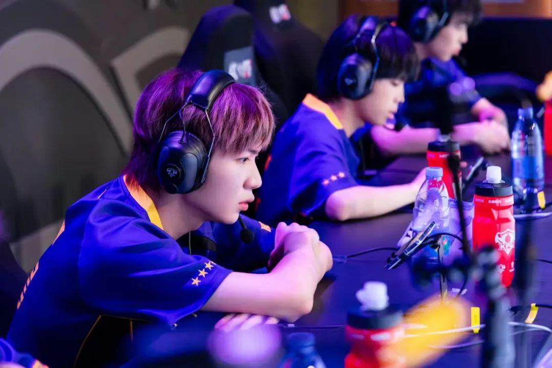 与穿插冲击 与穿插冲击